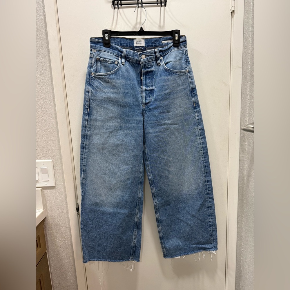 Citizens Of Humanity Blue Jeans Ayla Crop Raw Hem Size 28